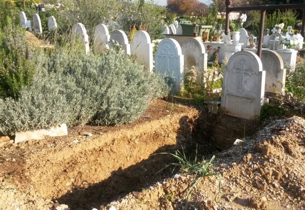 gravestones4